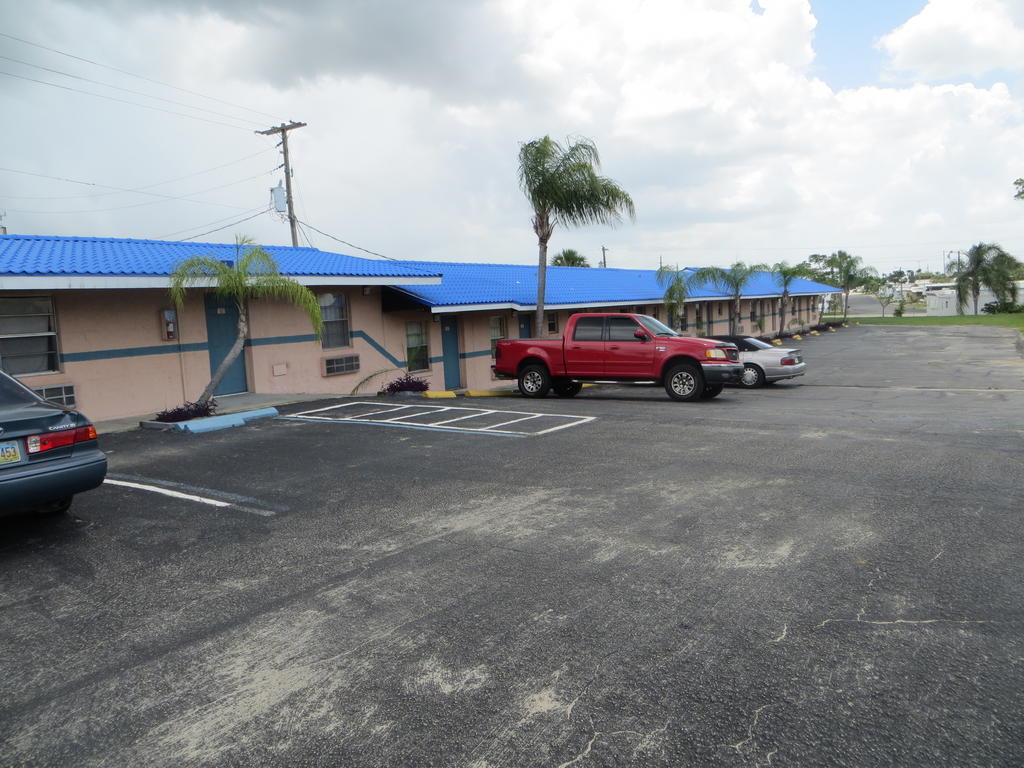 Budget Inn Sebring Exterior photo
