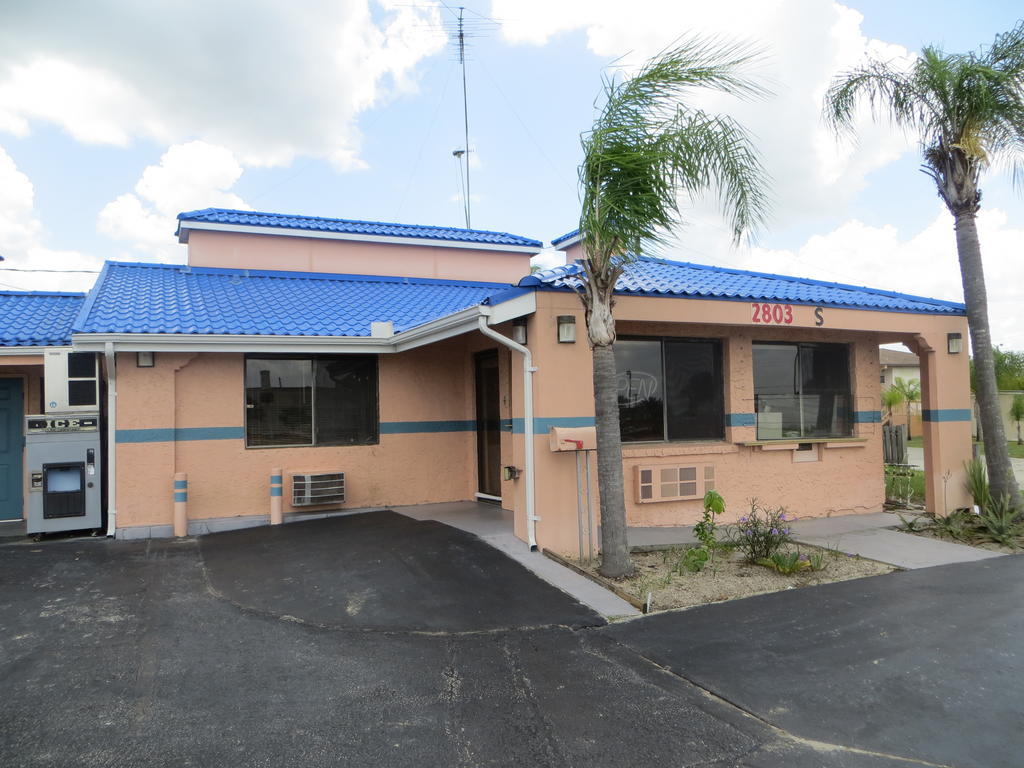 Budget Inn Sebring Exterior photo