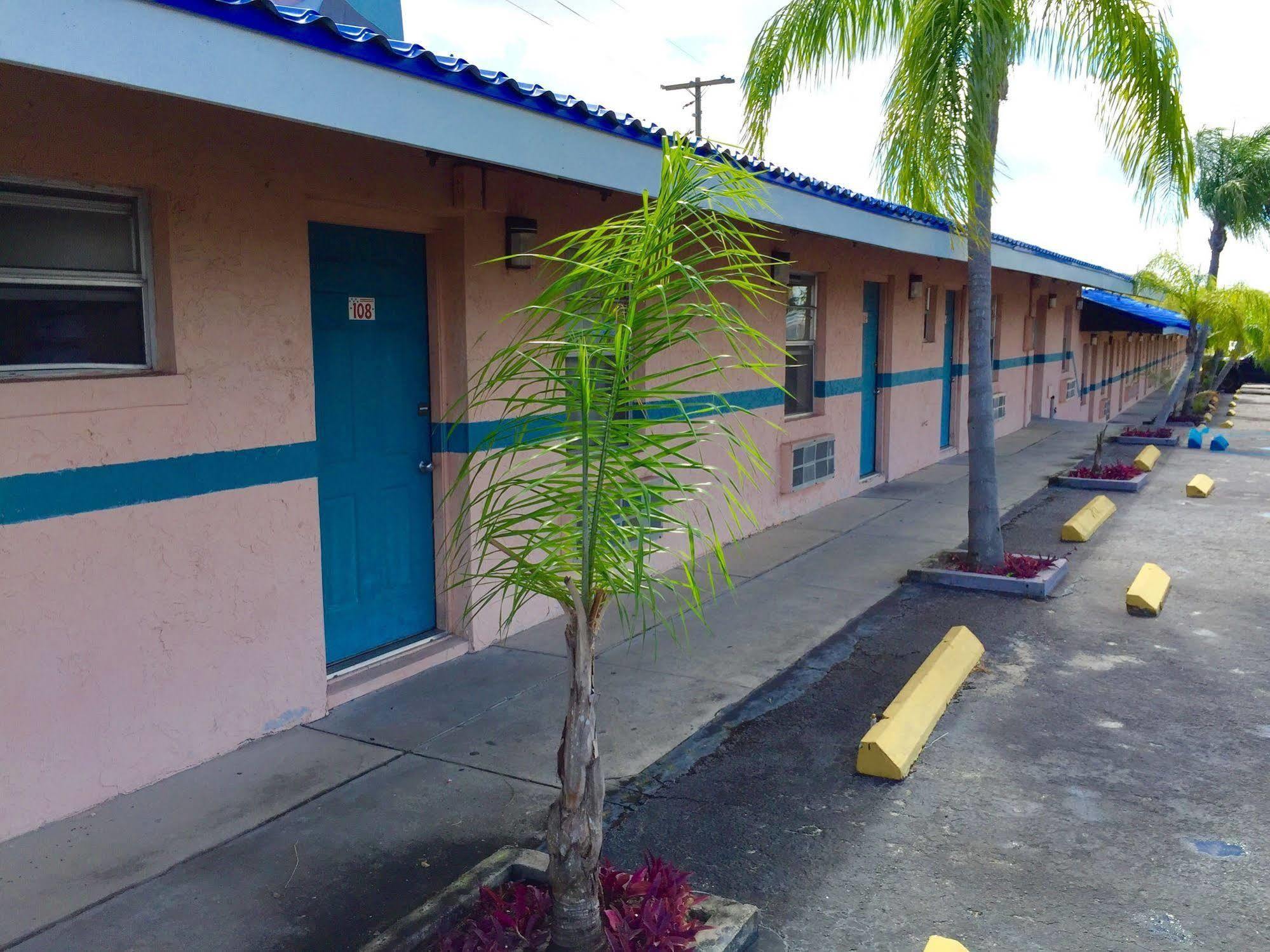 Budget Inn Sebring Exterior photo