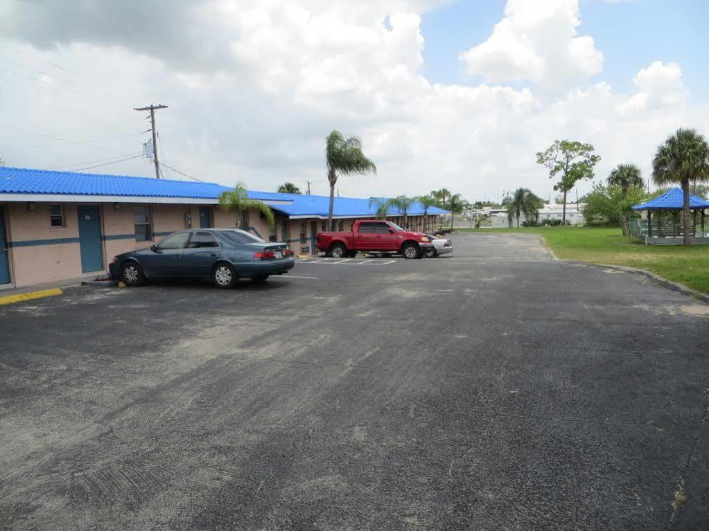 Budget Inn Sebring Exterior photo